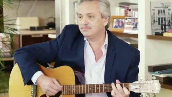 Alberto Fernández anunció que volverán los recitales a Casa Rosada