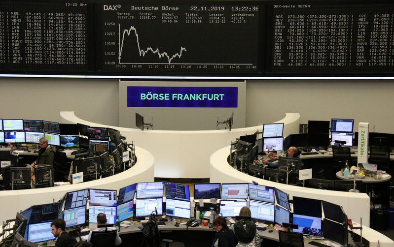 Bolsas europeas abren prudentes a la espera de novedades sobre la negociación comercial