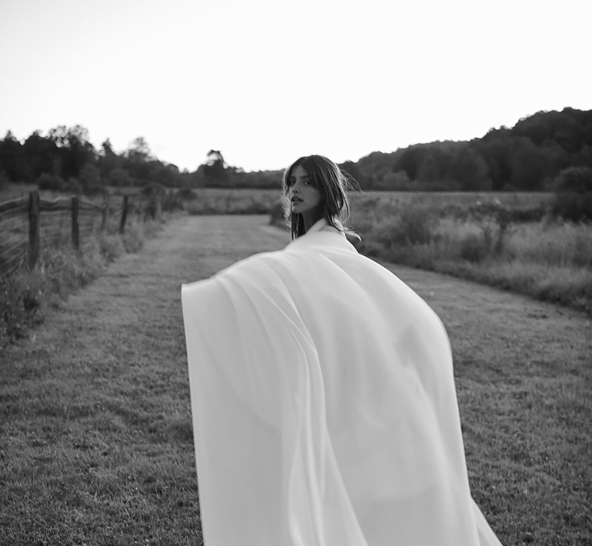 "Call Me DIGNITY" pide Calu Rivero en su perfil de Instagram con un millón de seguidores de todo el mundo. Ella cree que la dignidad la salvó y le dio fuerzas para luchar contra el machismo. (Gentileza @jordandrysdale @inside_studios)