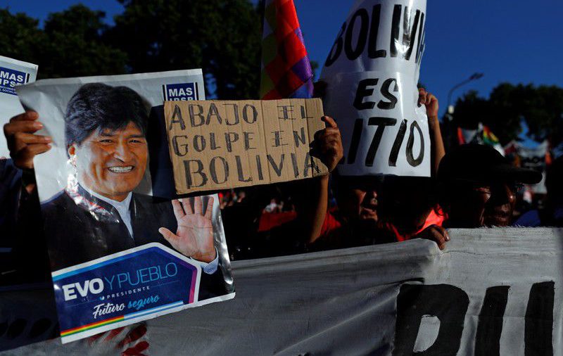 Congreso boliviano aprueba proyecto ley para elecciones; manifestantes levantan bloqueos