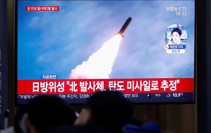 Japón vigilará de cerca a Corea del Norte tras lanzamiento de misil: Abe