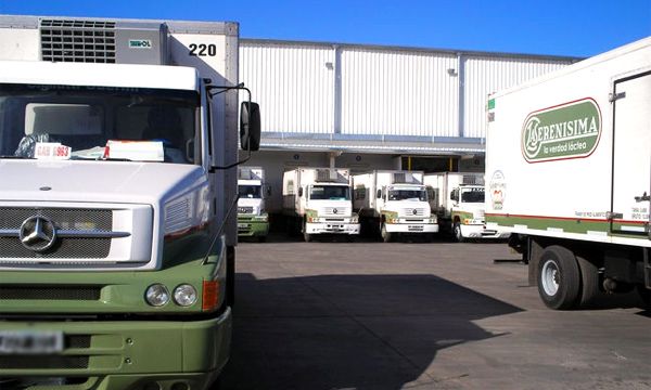 Camiones de La Serenísima, la principal marca de Mastellone