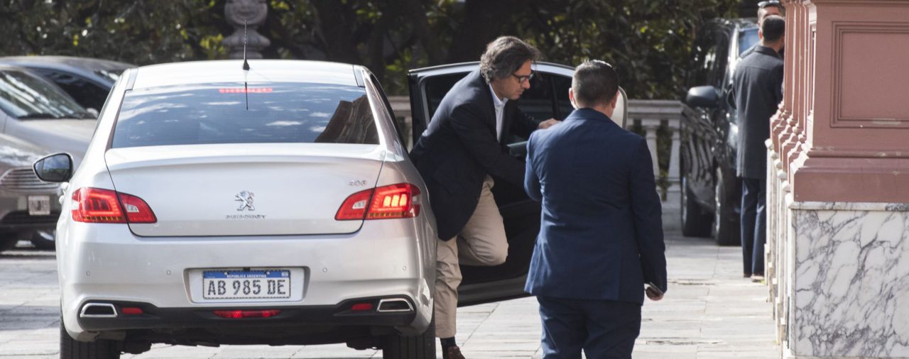 Macri chicaneó a River y luego en la reunión de Gabinete analizó con los ministros la transición presidencial