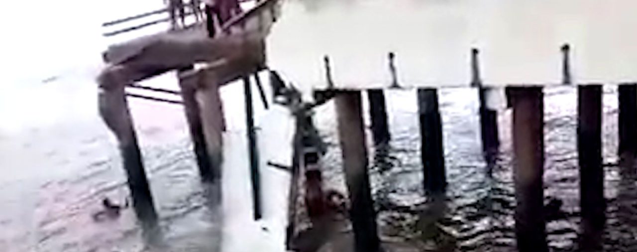 Se derrumbó el muelle de Mar de Ajó y tres pescadores cayeron al mar: así fue el salvataje