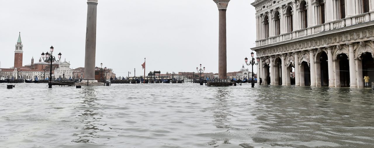 Venecia bajo agua: cerraron la plaza San Marcos por las peores inundaciones en más de medio siglo