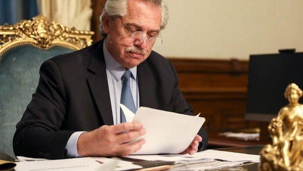 Alberto Fernández quiere negociar con la Mesa de Enlace una suba extra de 3 puntos de las retenciones