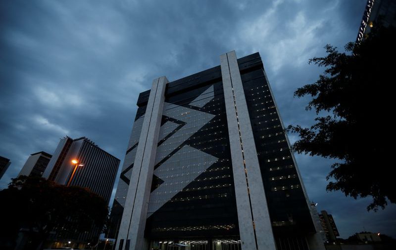 Banco Central de Brasil recorta tasa Selic a mínimo récord de 4,5%