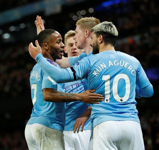 Con un controvertido gol del Kun Agüero, el Manchester City le ganó 2-0 al Sheffield United
