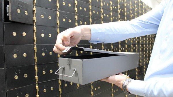 Cuánto cuesta una caja de seguridad en un banco para guardar ahorros