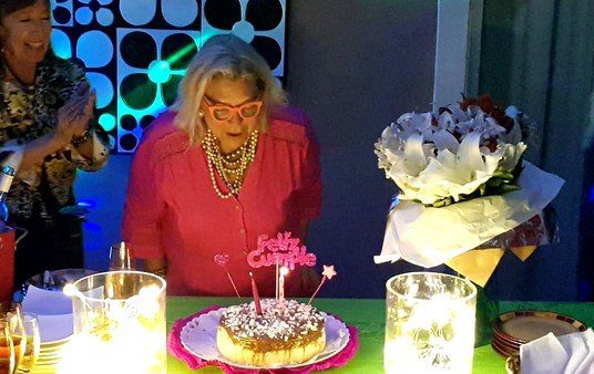 En su cumpleaños número 63, Elisa Carrió anunció que "me retiro del Congreso, pero no de la política"