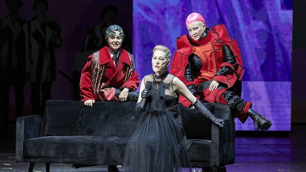 Las mujeres sacuden la Ópera de Viena con una obra transgénero