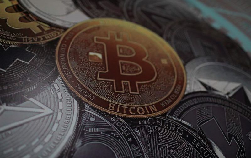 Mercados de criptomonedas se preparan para efecto que reducirá producción de Bitcoins en 2020