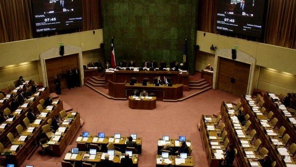 Chile: el Senado aprobó la ley antisaqueos, entre críticas de la oposición