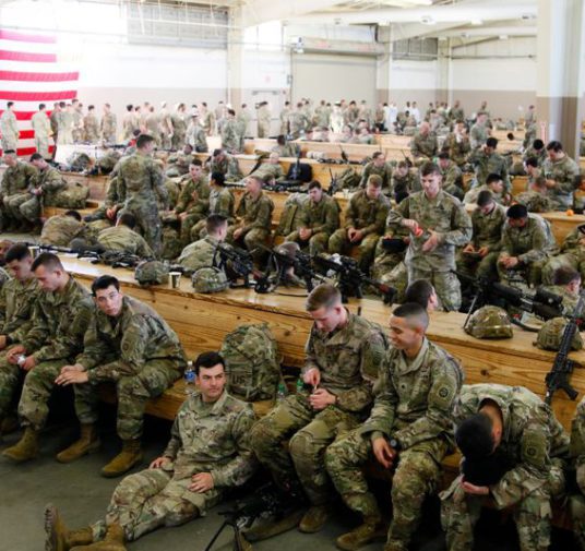 "Compa, nos vamos a la guerra": regimiento de EEUU se desplaza a Oriente Medio