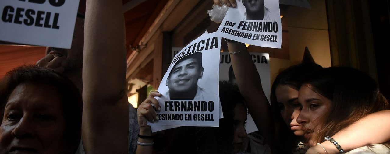 Conmovedora marcha de familiares y vecinos de Fernando Báez Sosa para reclamar justicia y una condena ejemplar para los rugbiers