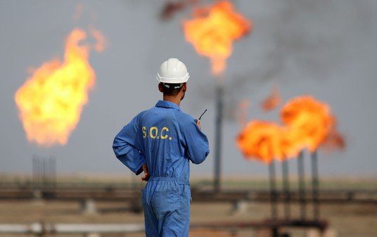 Fuerte suba del precio del petróleo tras el ataque de Irán contra bases de Estados Unidos