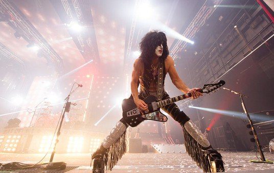 Kiss hará un documental "definitivo" y le pide material inédito a sus fans