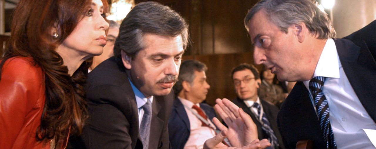 Las 5 medidas económicas de Alberto Fernández que lo hacen más parecido a Cristina que a Néstor Kirchner