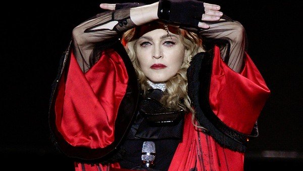 Madonna criticó a Donald Trump por la "guerra que inventó con Irán"
