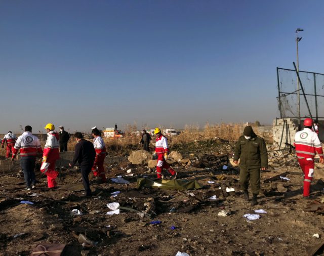 Un avión de pasajeros ucraniano se estrelló cerca del aeropuerto de Teherán: hay al menos 170 muertos