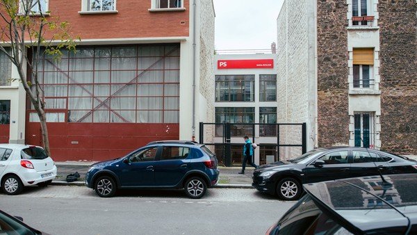 Un nuevo hogar para los socialistas franceses, en la periferia de París