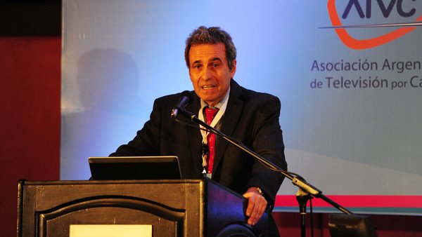 Carlos Winograd: "Argentina cosechó apoyos, pero para los bonistas, negocios son negocios"