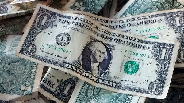 Dólar blue: a cuánto cotiza este martes 25 de febrero