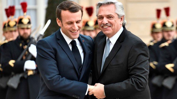 Emmanuel Macron, a Alberto Fernández: "Francia lo acompañará y se movilizará con el FMI para ayudar a la Argentina"