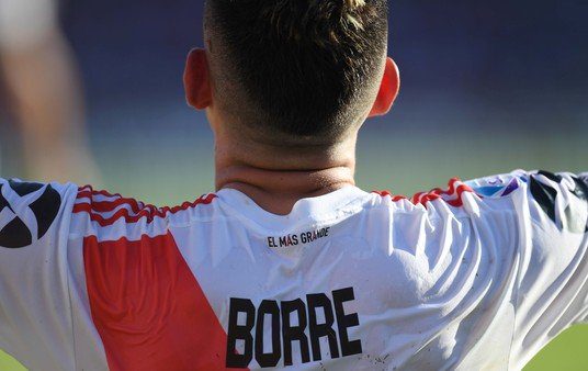 Enzo Francescoli reveló que Rafael Santos Borré estuvo a punto de irse a comienzos de año