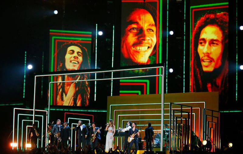 Inspiración para dibujar: video marca 40 años de canción "Redemption Song", de Bob Marley