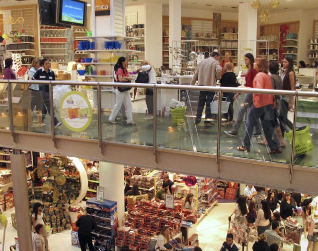 Advierten que la aceleración de las compras en los supermercados por el coronavirus puede generar un aumento en los precios