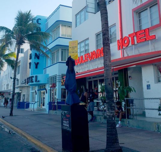 Así están las calles de la icónica Miami Beach por el coronavirus
