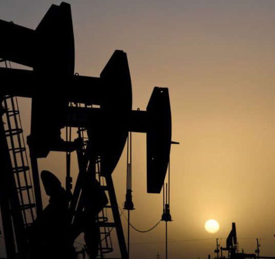 Costos de petróleo por los suelos: mezcla mexicana cerró en 10.37 dólares por barril