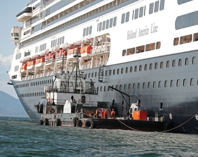 Crucero con brote de coronavirus podrá cruzar canal de Panamá