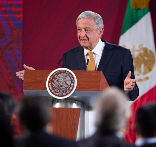 “¿De qué quieren su nieve?”: López Obrador respondió a los que piden cancelar megaproyectos por coronavirus