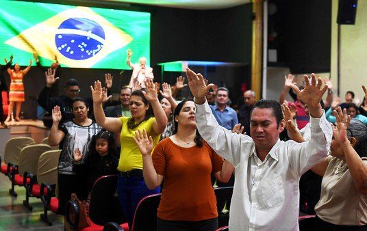 Evangélicos en Brasil: un fenómeno imparable que suma vínculos con el poder y transforma la política y la cultura