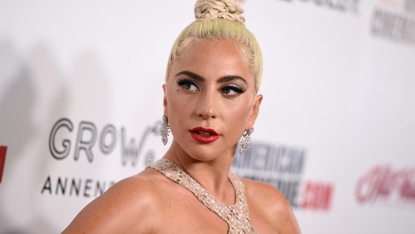 La lucha de Lady Gaga: de 40 cigarrillos por día a dejar de fumar