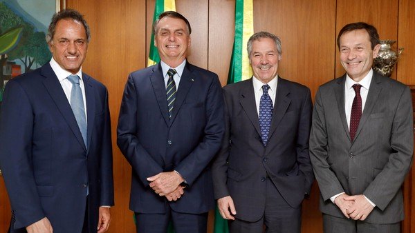 Sin fecha para la cumbre Alberto-Bolsonaro, Massa viaja a Brasilia para ver al jefe de Diputados