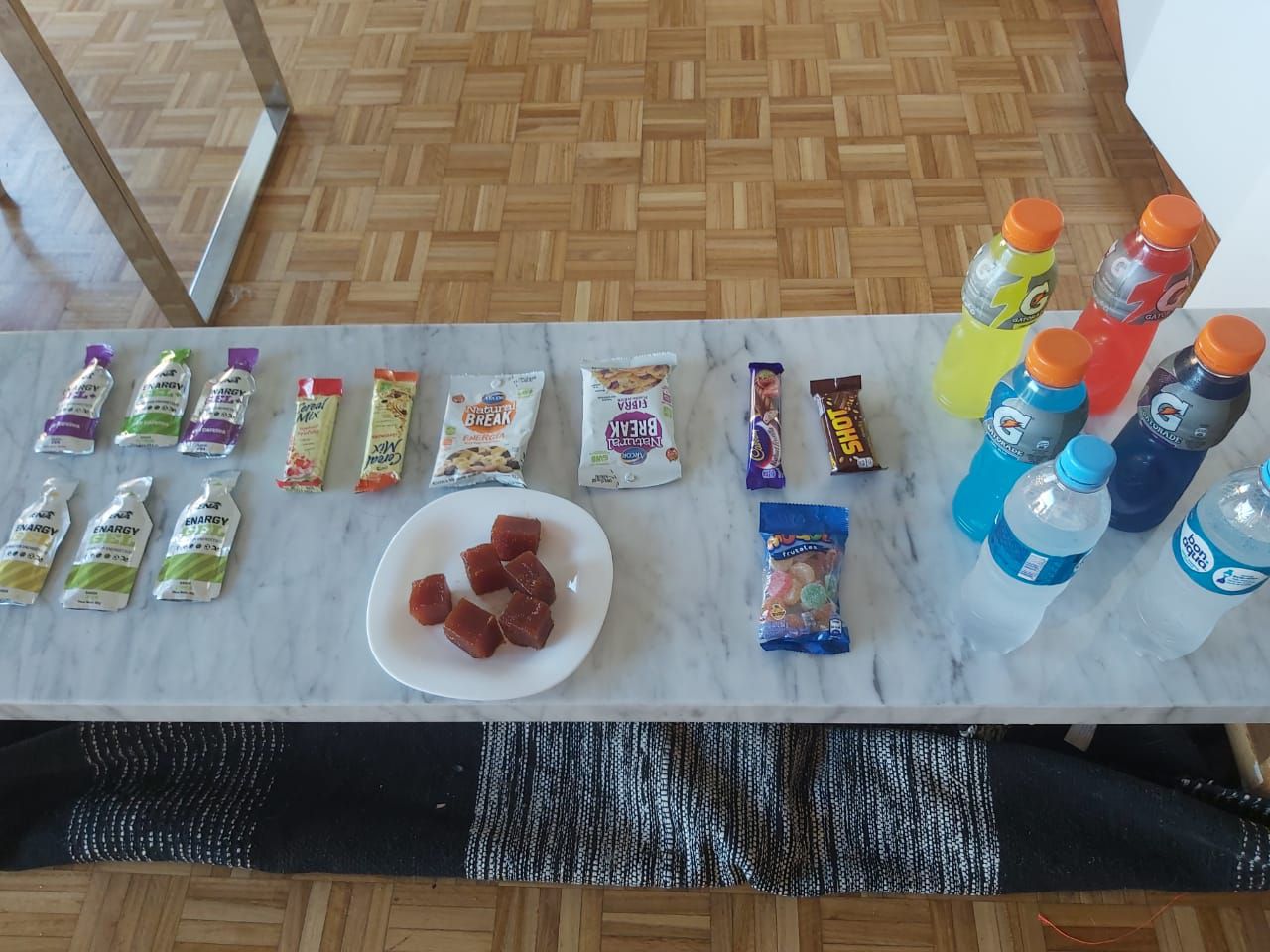 Los alimentos y las bebidas que el corredor consumió durante la carrera