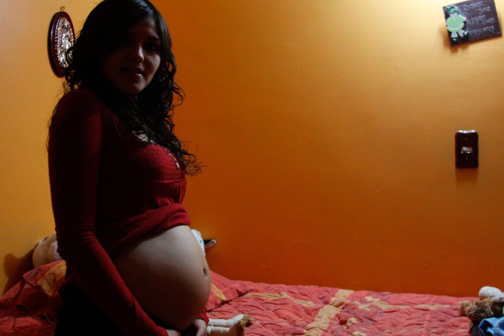 Las mujeres embarazadas deben seguir atentas a los posibles signos de riesgo durante la epidemia de coronavirus que atraviesa México (Foto: Cuartoscuro)