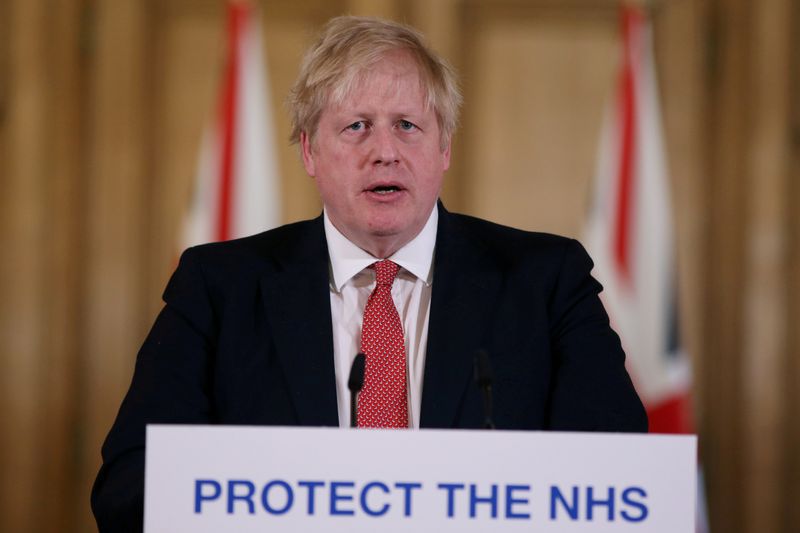 FOTO DE ARCHIVO: El Primer Ministro Boris Johnson habla durante una conferencia de prensa sobre la situación de la enfermedad coronavirus (COVID-19) en Londres, Reino Unido, el 22 de marzo, 2020. Ian Vogler/Pool via REUTERS/File Photo