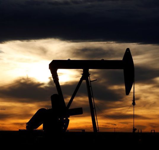 Fin a la batalla por el precio del petróleo: la OPEP llegó a un acuerdo y México recortará solo 100 mil barriles