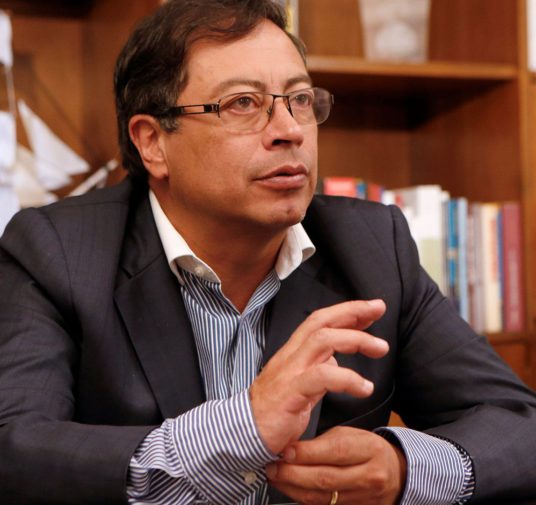Gustavo Petro, referente de la izquierda colombiana, reveló que padece cáncer