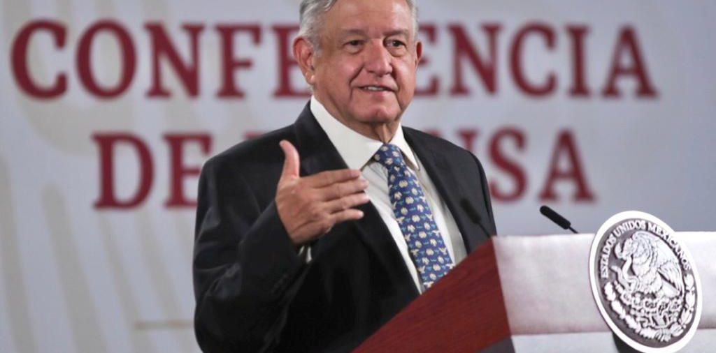 “Hasta donde nos alcance”: López Obrador anunció que el lunes inicia la entrega de millones de créditos de 25,000 pesos a la palabra