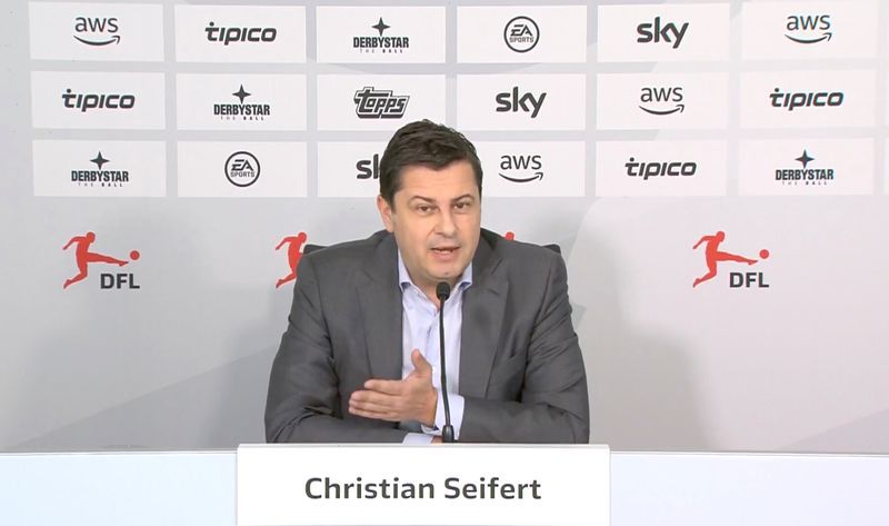 Christian Seifert, presidente de la DFL, encabezó la videoconferencia para hacer los nuevos anuncios (Reuters)