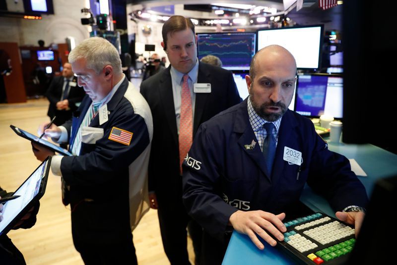 Las cotizaciones de las compañías de Wall Street se reacomodan al alza, pero de forma heterogénea. (Reuters)