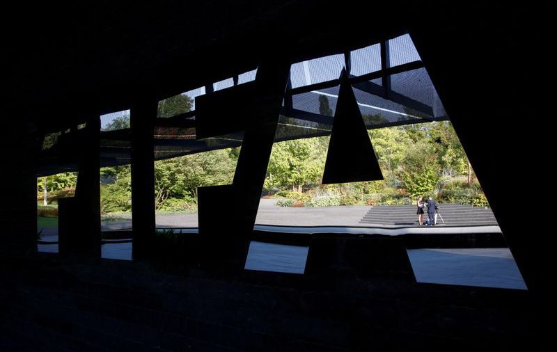 Tres acusados en esquema corrupción FIFA se declaran inocentes ante jueza EEUU