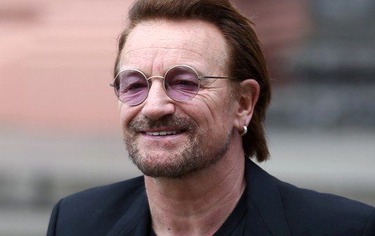 Bono cumple 60 años: los claroscuros de un rockstar que trascendió las fronteras de la música