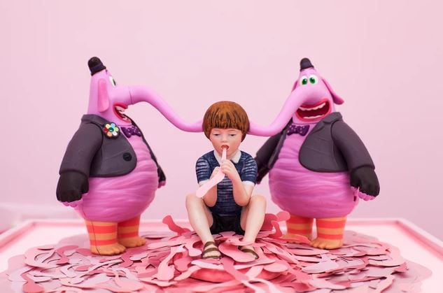 "Inside out (bim bom)", de la serie Satanic Panic, de Catalina Schliebener, en HACHE