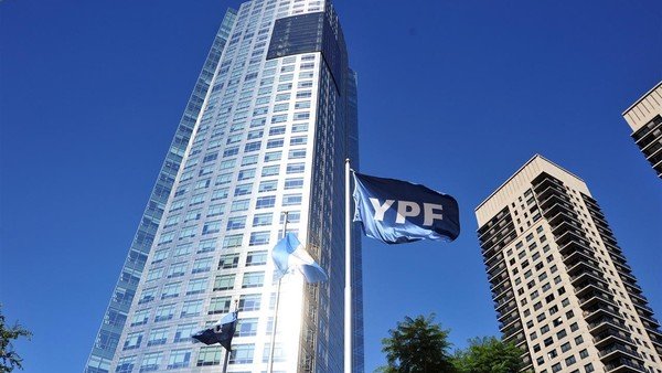 Argentina gana tiempo en el juicio por la expropiación de YPF en EE.UU.